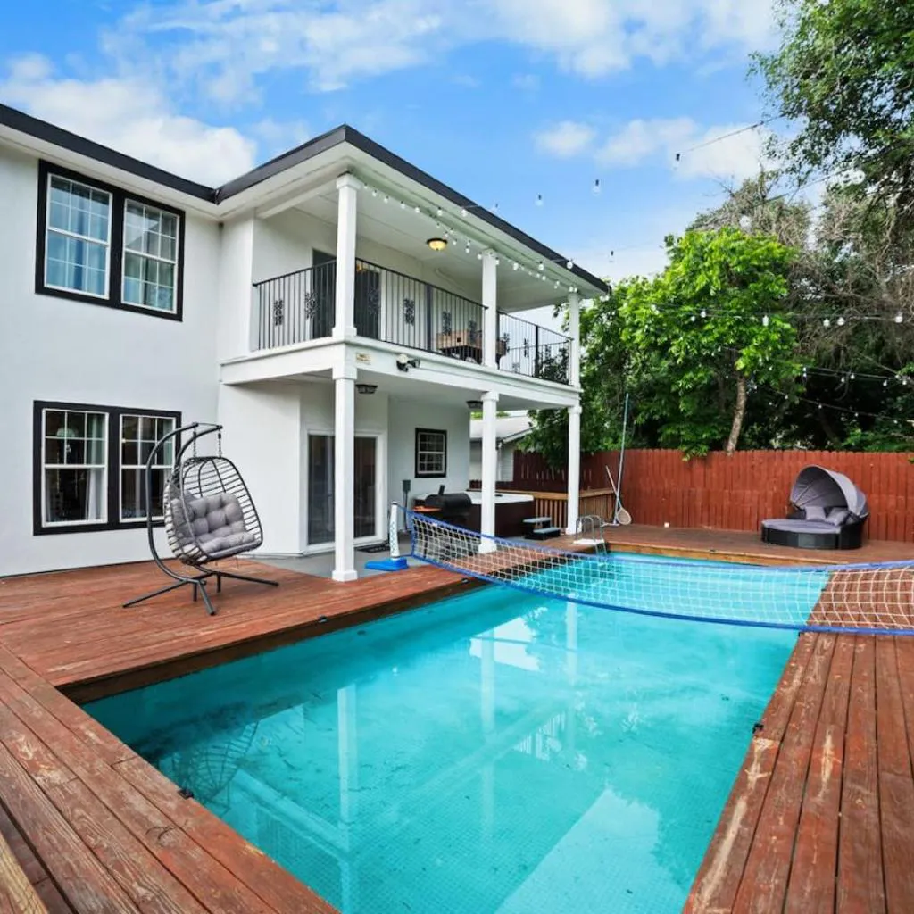 Photograph of Modern 5 BR with Pool and Games