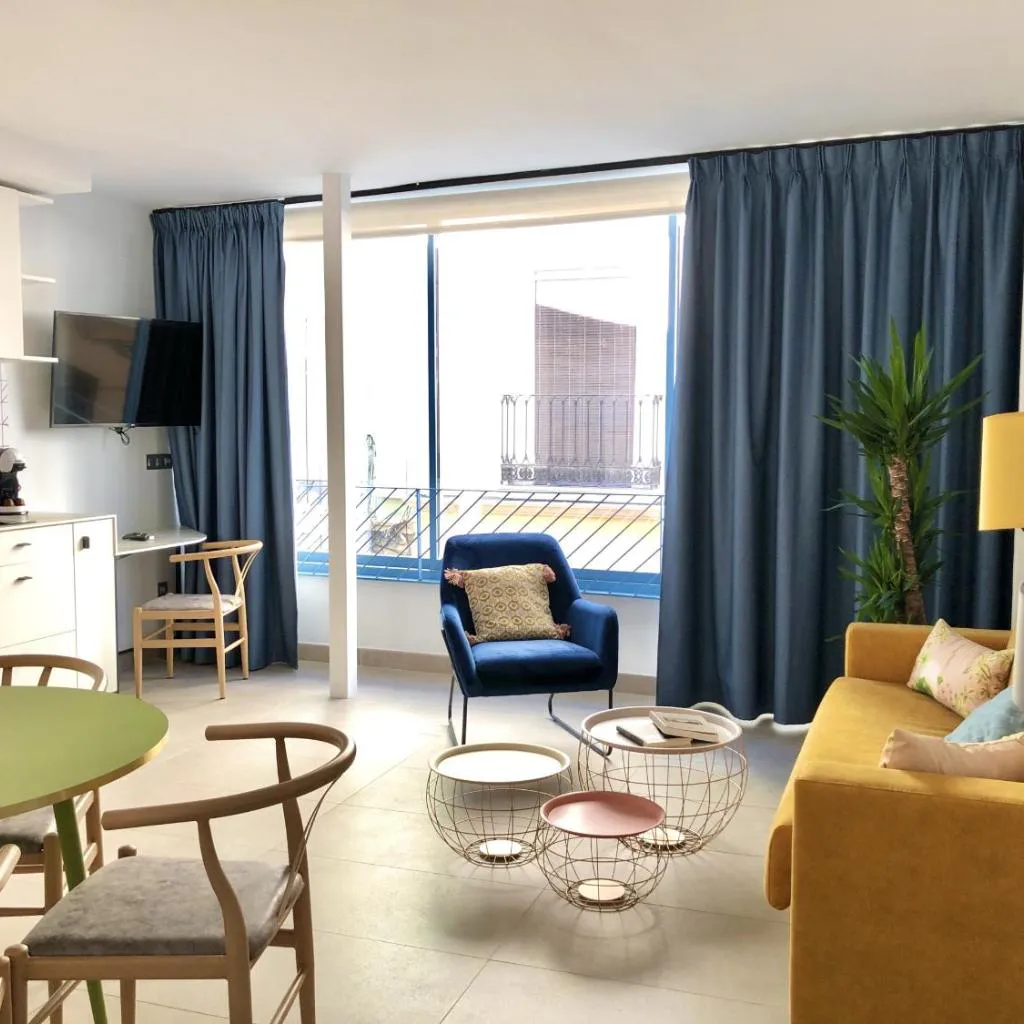 Photograph of ChezmoiHomes PATIO de LUZ - Stylish apartments in Párraga 13