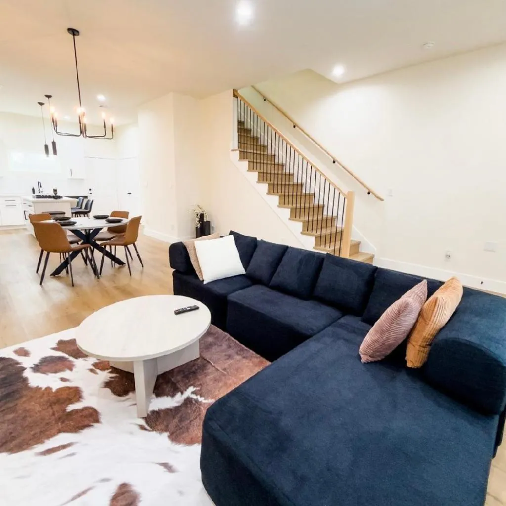 Photograph of Cozy 3BR Near IAH - Easy Arrival - Flexible Check-In