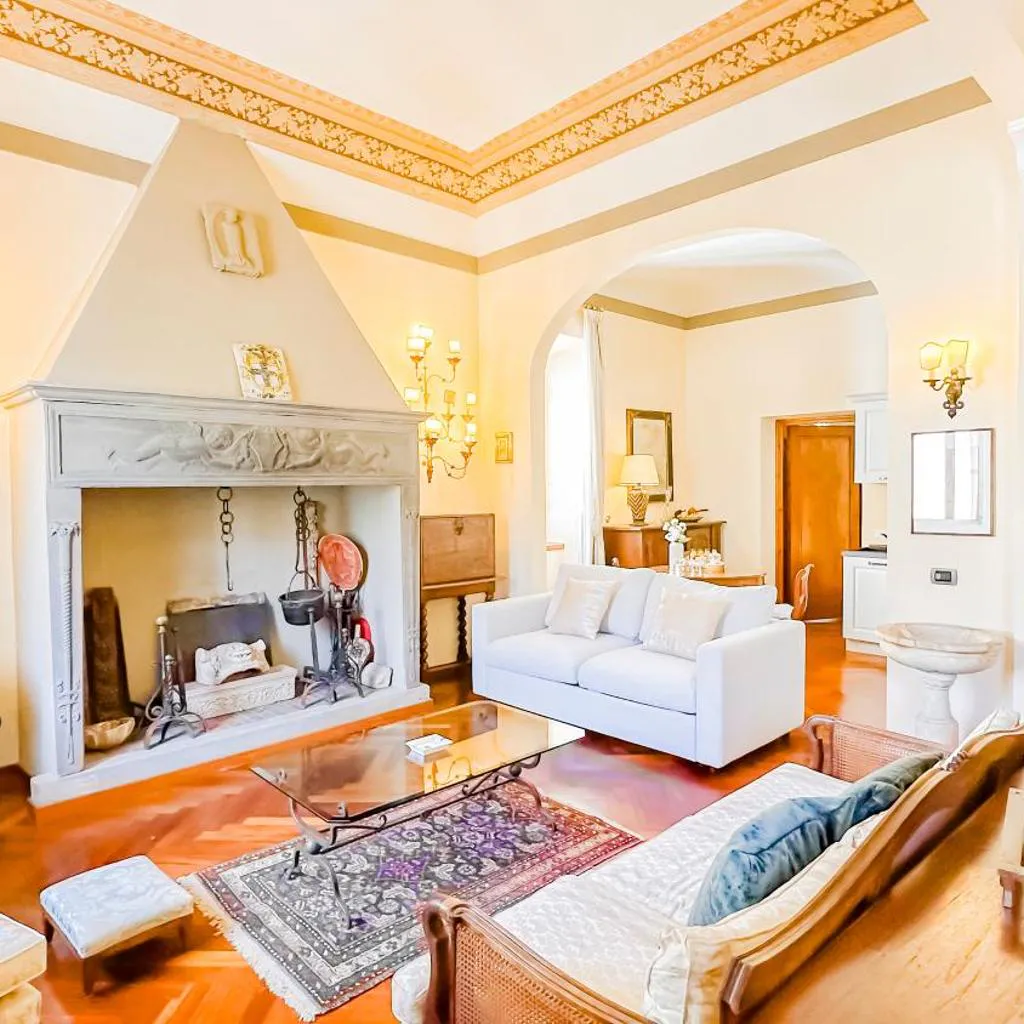 Photograph of Brunelleschi Imperial House