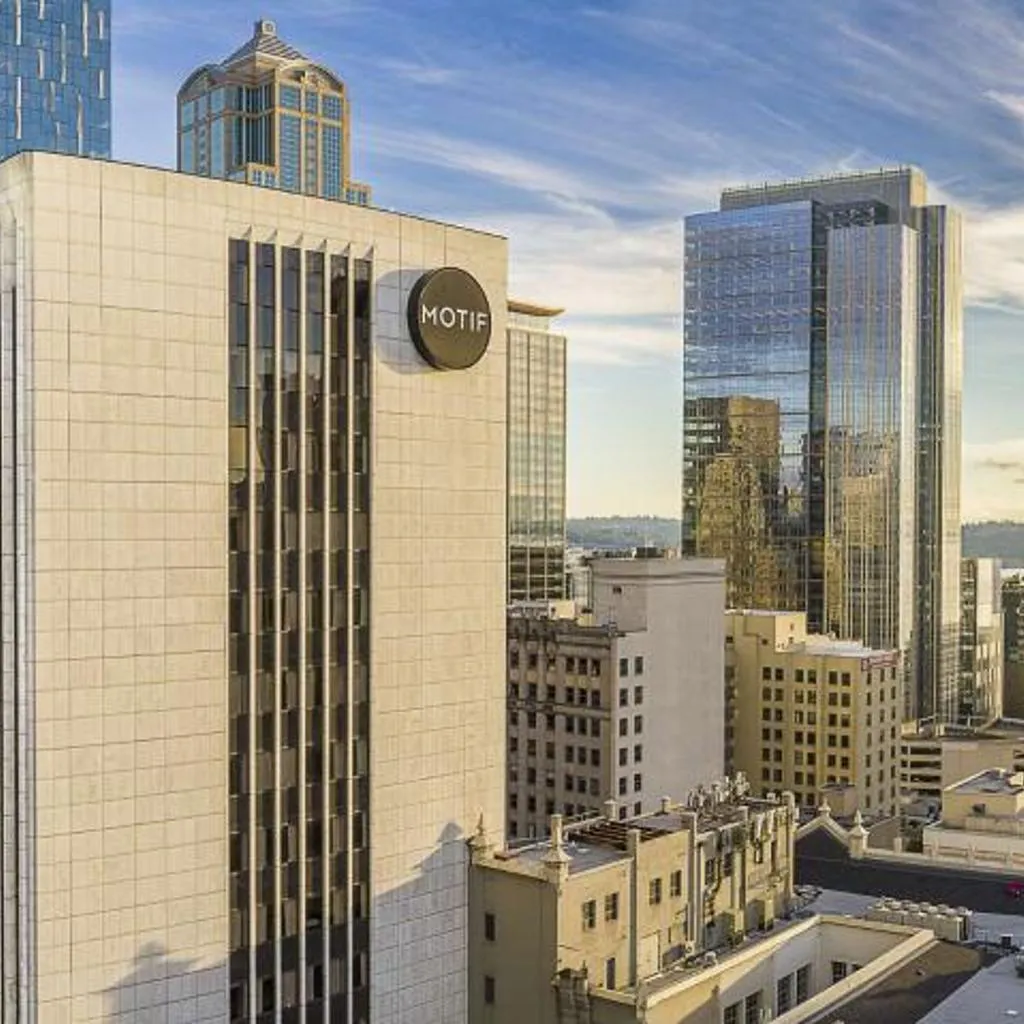 Photograph of Hilton Motif Seattle