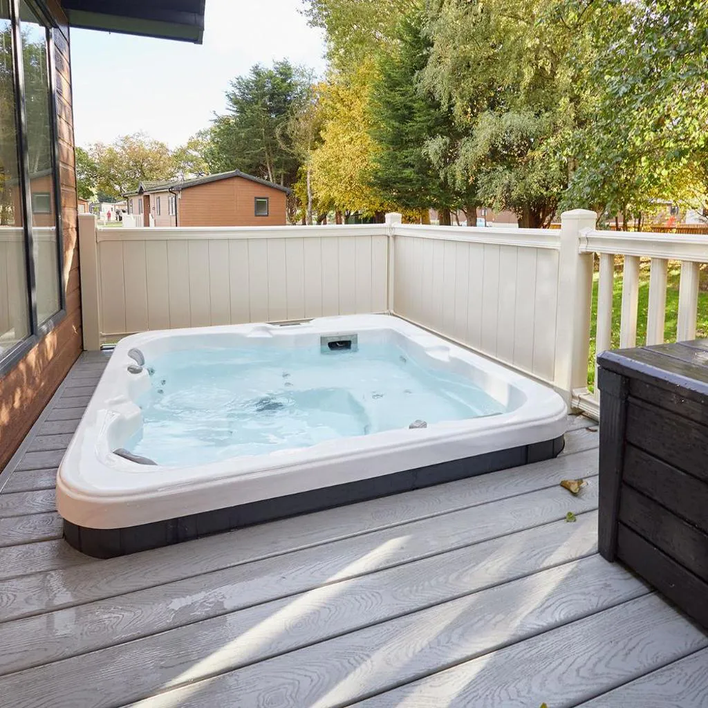 Photograph of Happy Days Lodge with Hot Tub
