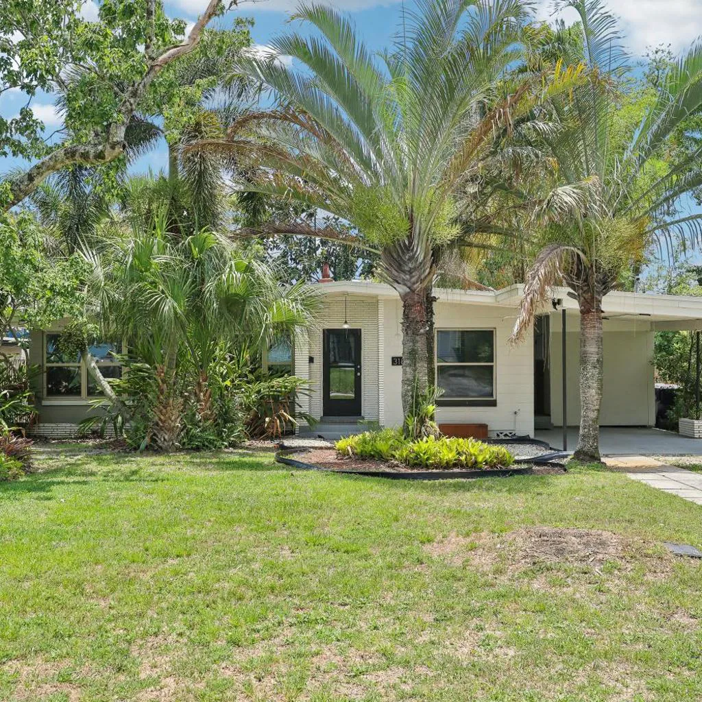 Photograph of 3BR Orlando Stay Save 16 Pet-Friendly Fun