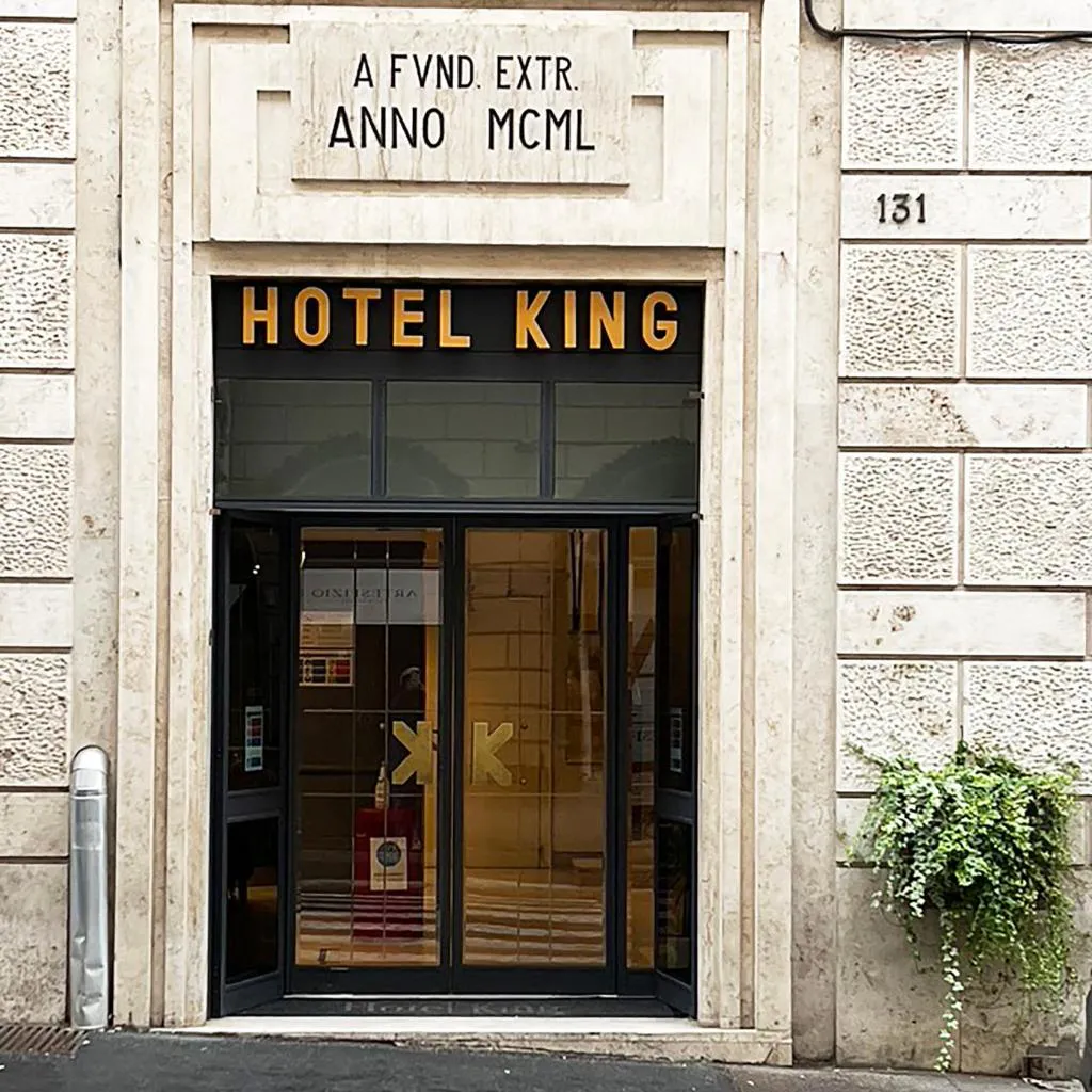 Photograph of Hotel King