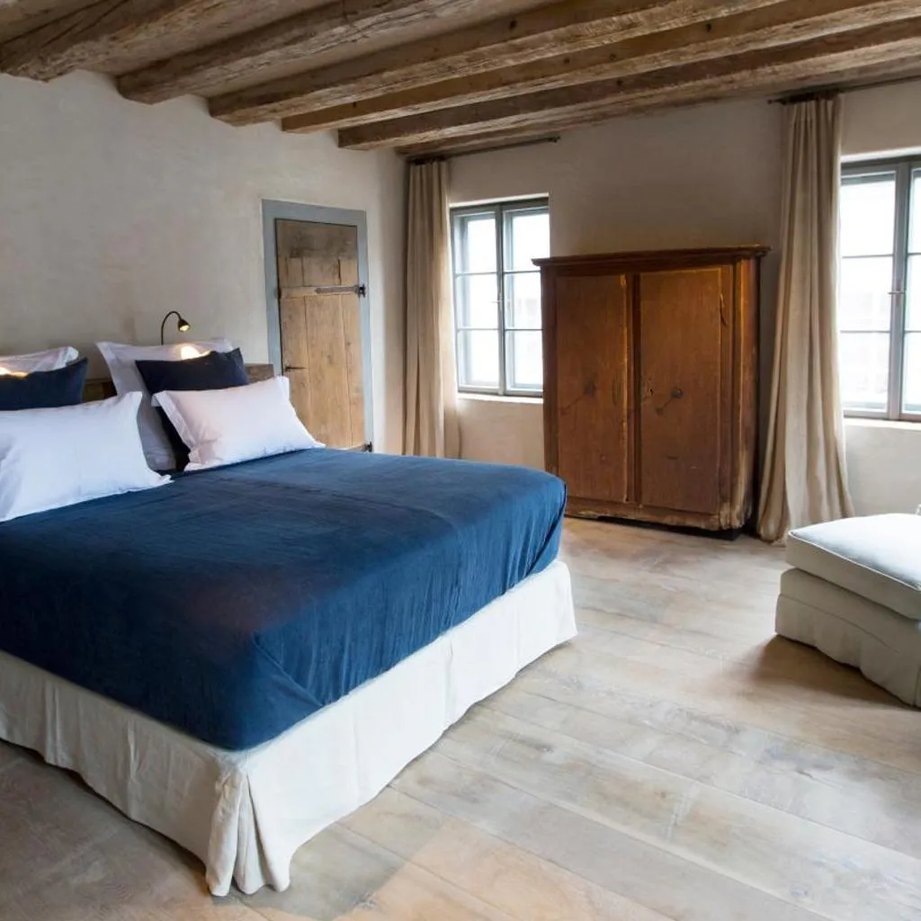 Photograph of Townhouse Weisses Kreuz Boutiquehotel