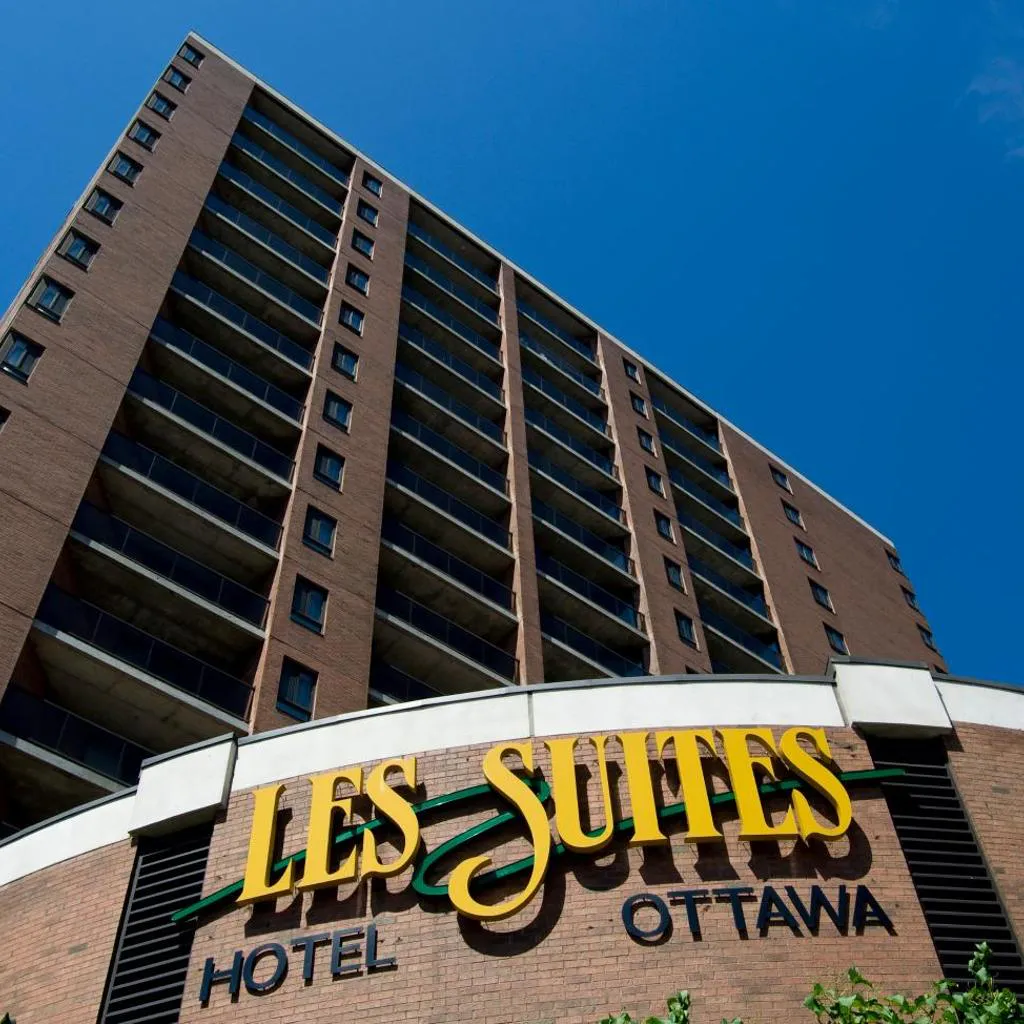 Photograph of Les Suites Hotel Ottawa