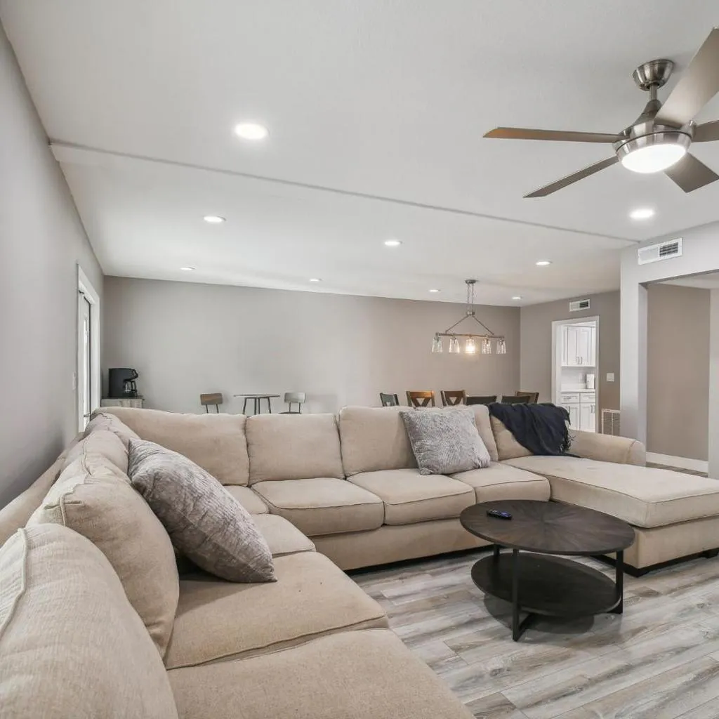 Photograph of Townhouse in South Tampa 3 BR