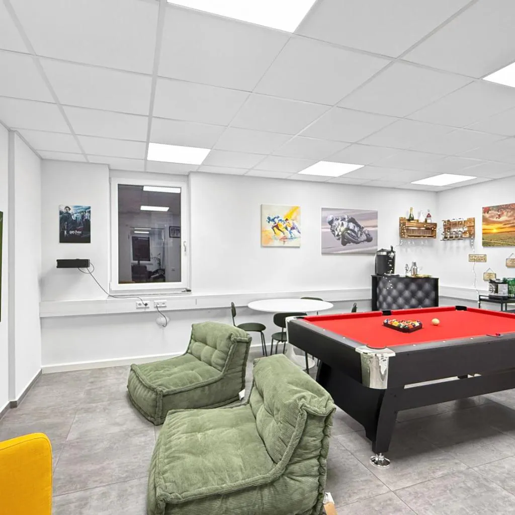 Photograph of Gruppenfreundl Komfort Apt für 18 im Zentrum Stuttgarts