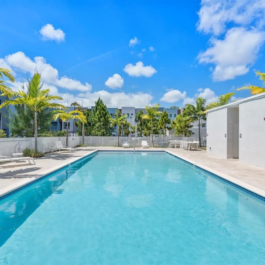 Photograph of Lofts of Aventura