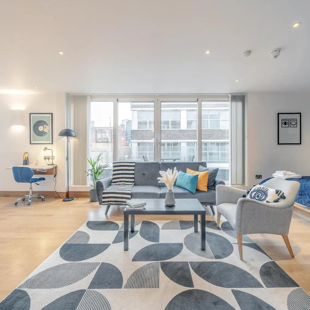 Photograph of Kula London Tower Hill