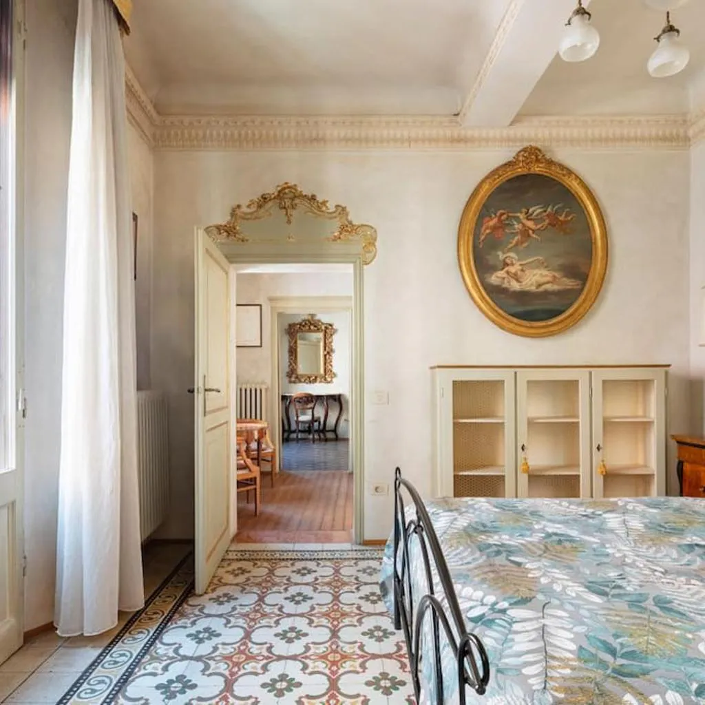 Photograph of Central Elegant Apartment - Liberty House