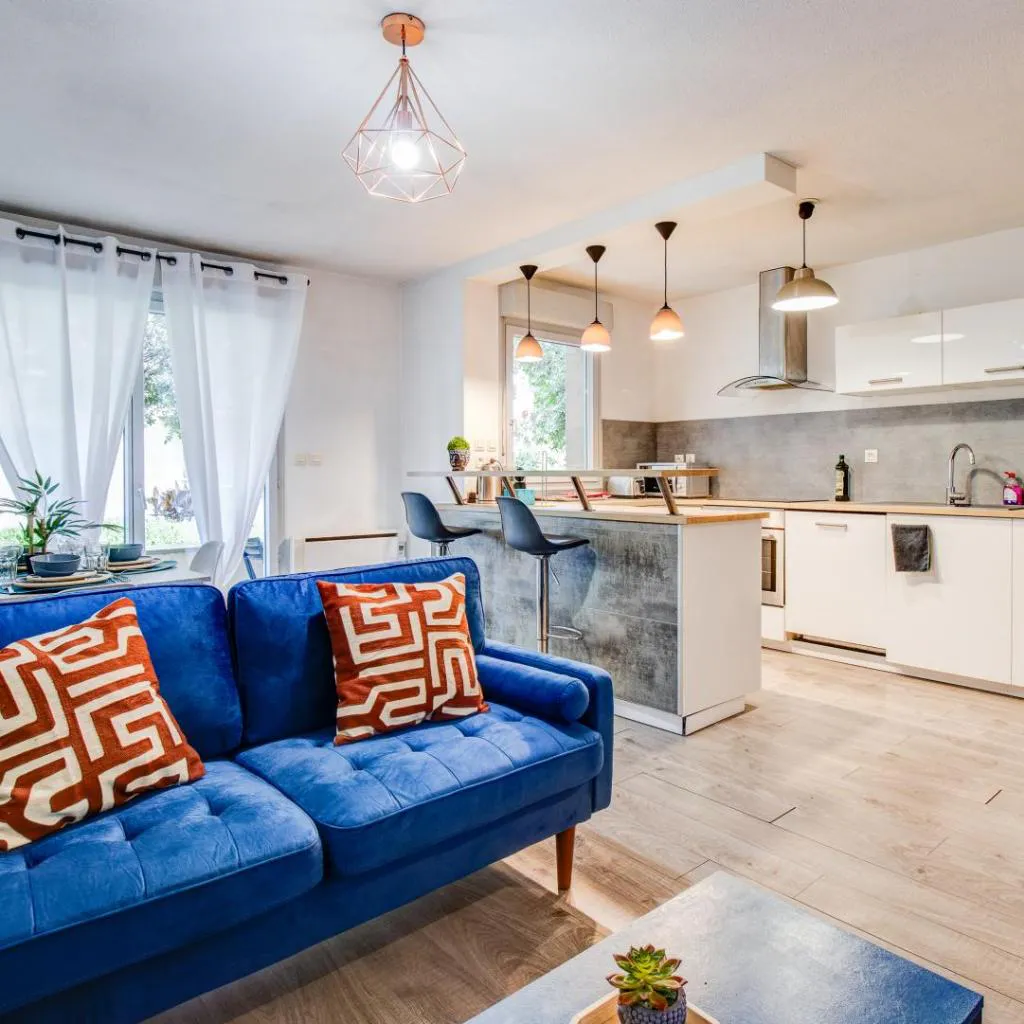 Photograph of Le Rêve Bleu - 2 chambres avec balcon & parking gratuit