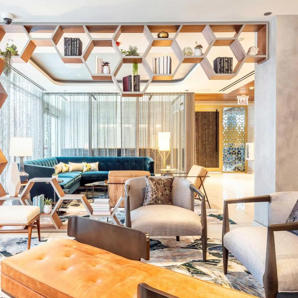 Photograph of Le Meridien Essex Chicago