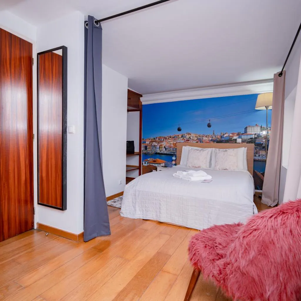 Photograph of Large 1-Bedroom 1 Doble bed 1 Sofa bed 1 Bathroom Duplex Apartment Prime Lisbon Location