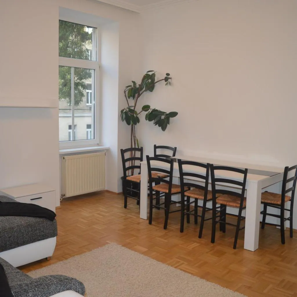 Photograph of Nette Altbauwohnung nur 10 min von der City