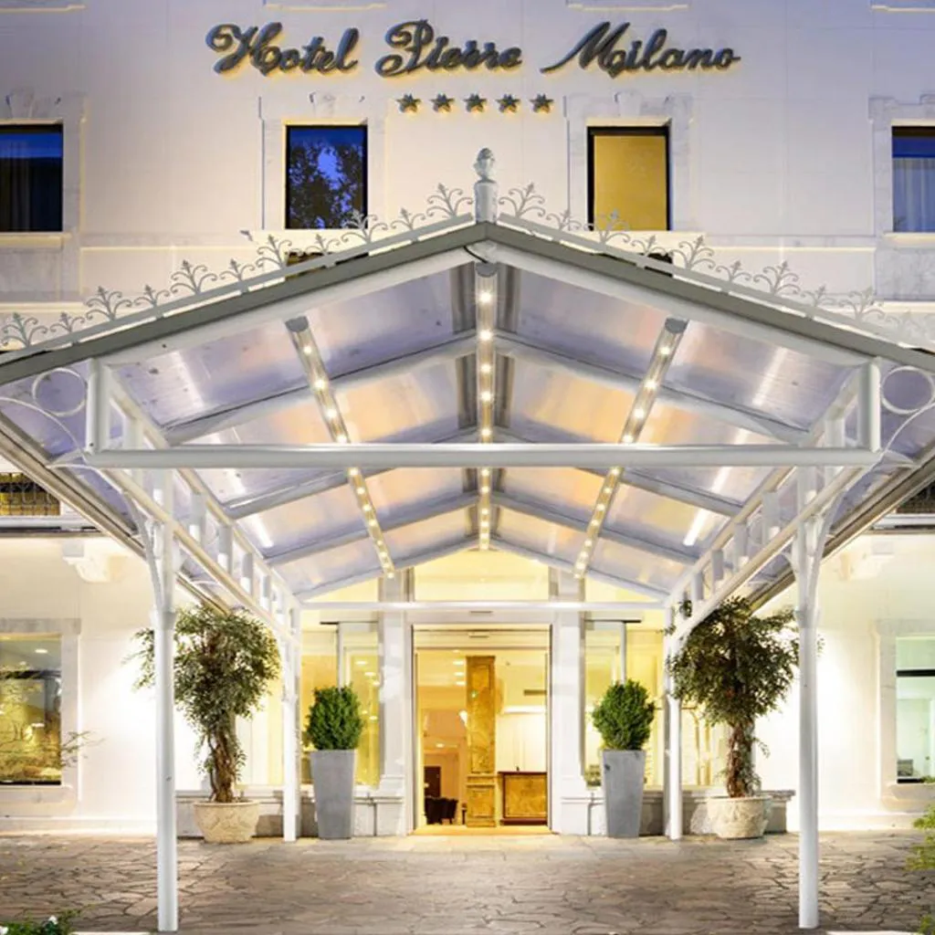 Photograph of Hotel Pierre Milano