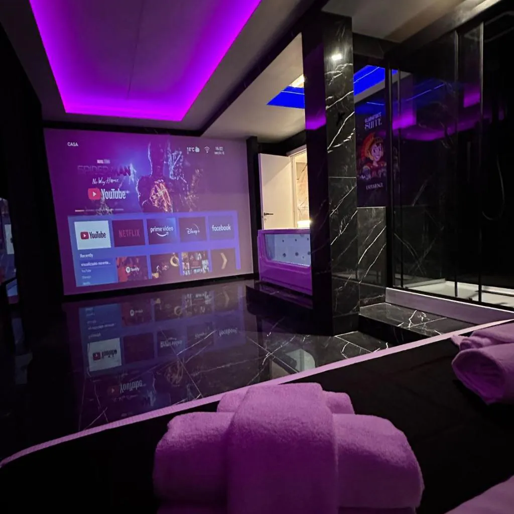 Photograph of Gladiatrice Suite