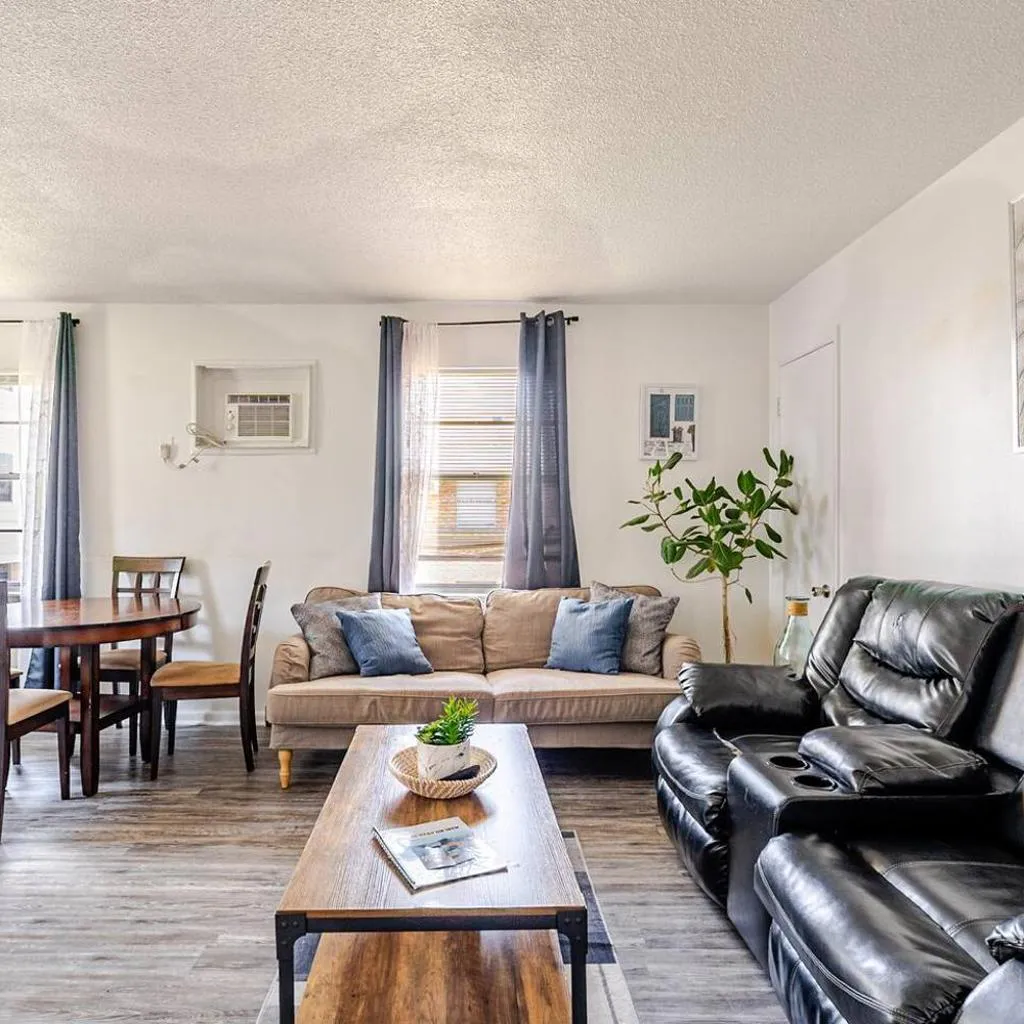 Photograph of ExtendedStay 2BR 2BA Walk to Beach and ViBe District