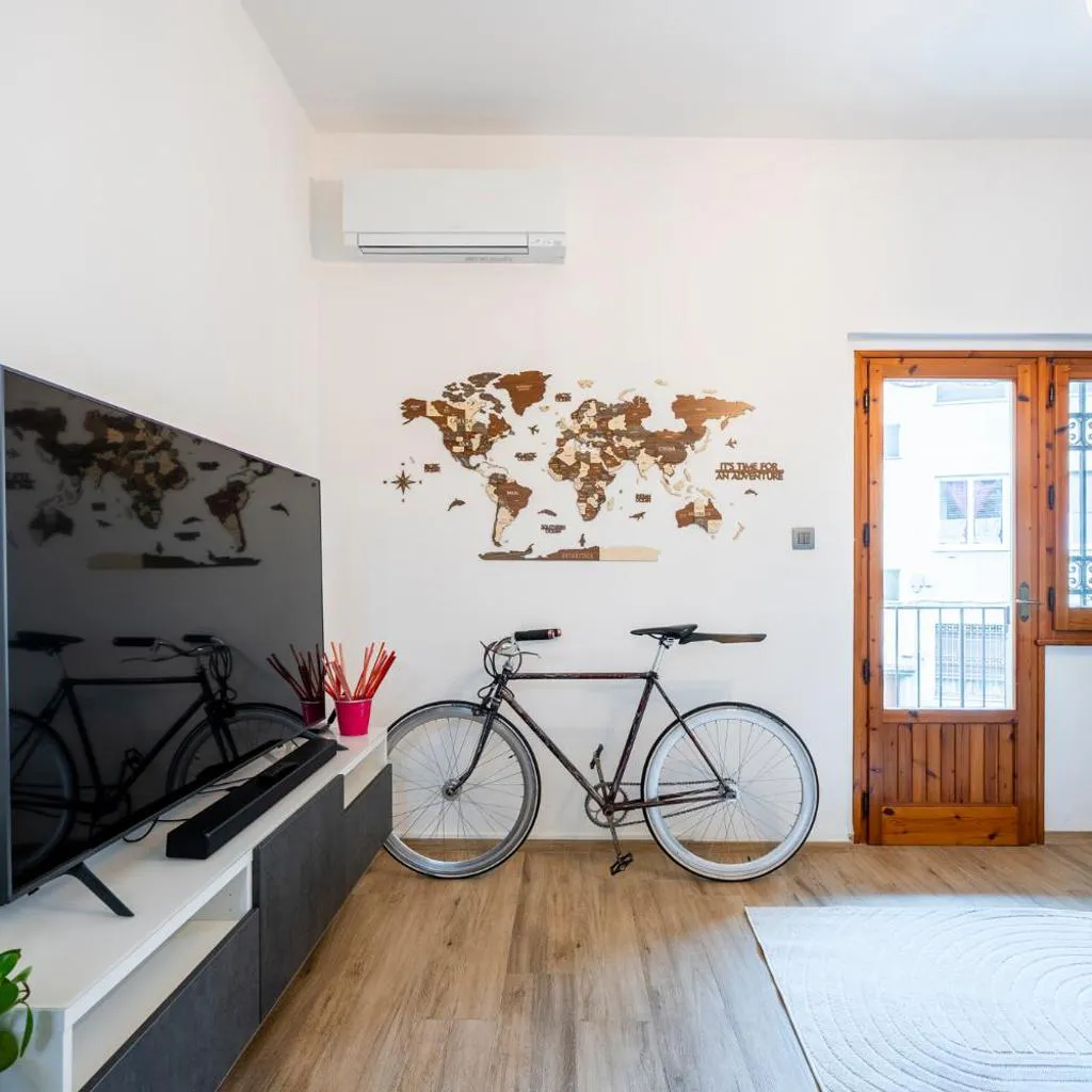 Photograph of Cozy 2 bedrooms Home, 8' Airport, 15' Center