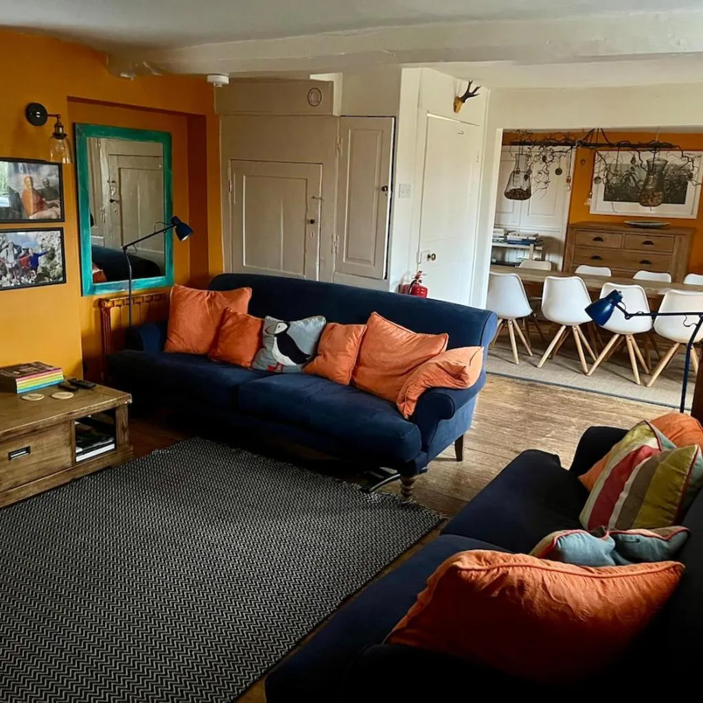 Photograph of Spacious Somerset cottage - great rural location