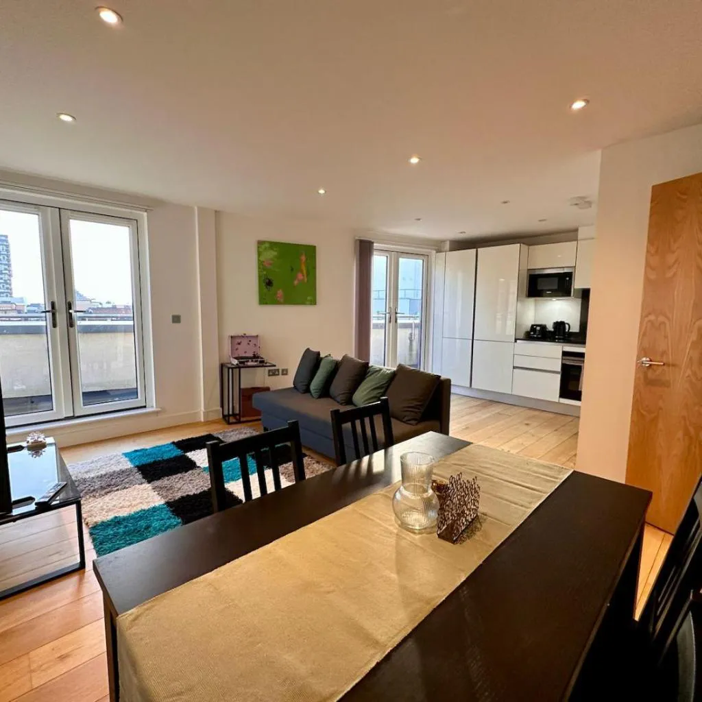 Photograph of Two-bedroom Apartment in the City