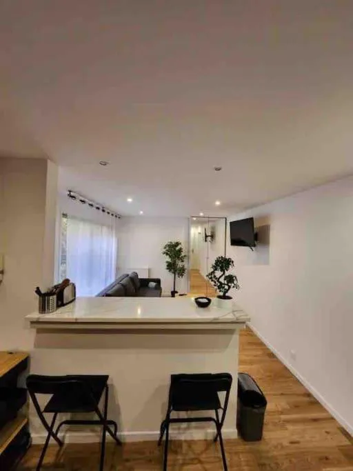 Photograph of Superbe appartement à 8 minutes de la nation.