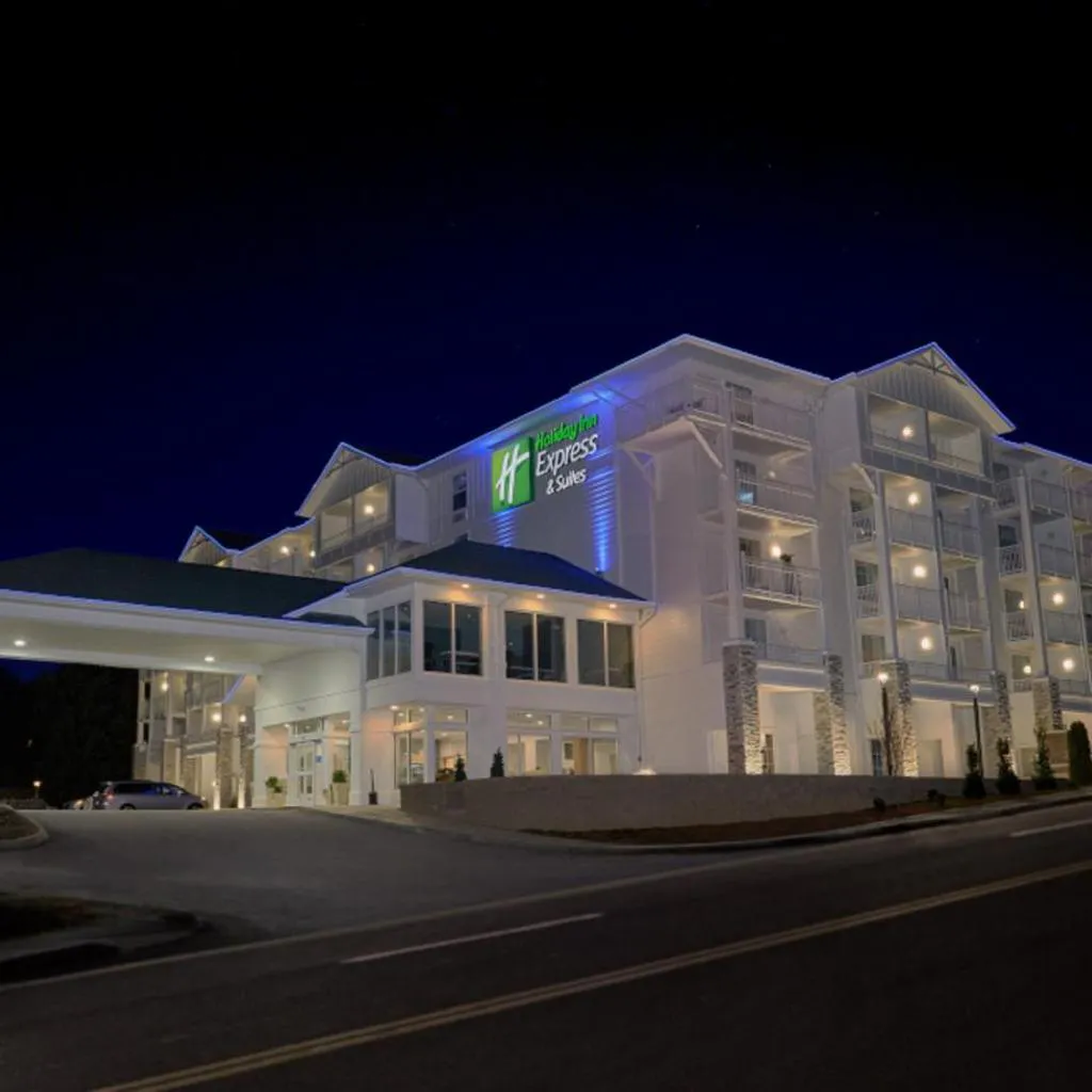 Photograph of Holiday Inn Express Pigeon Forge – Sevierville by IHG