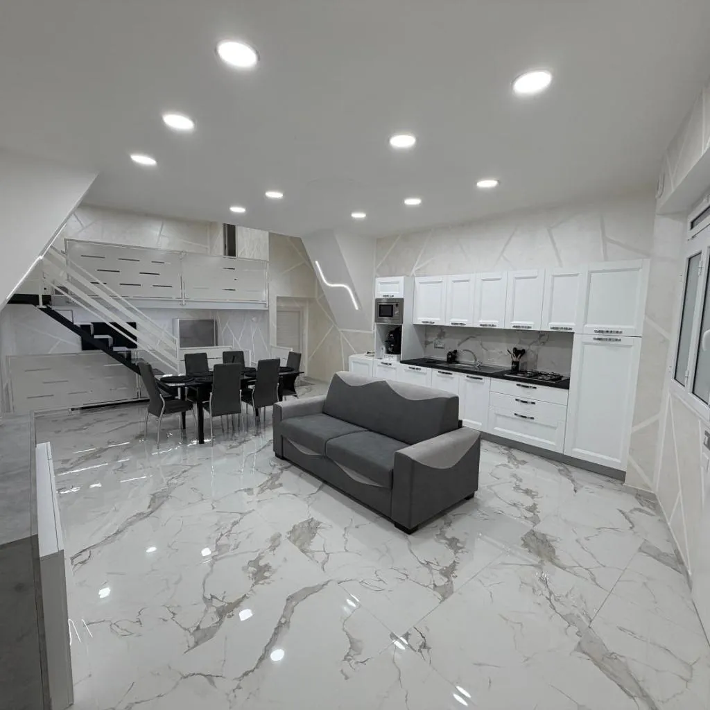 Photograph of Re Ladislao Apartment