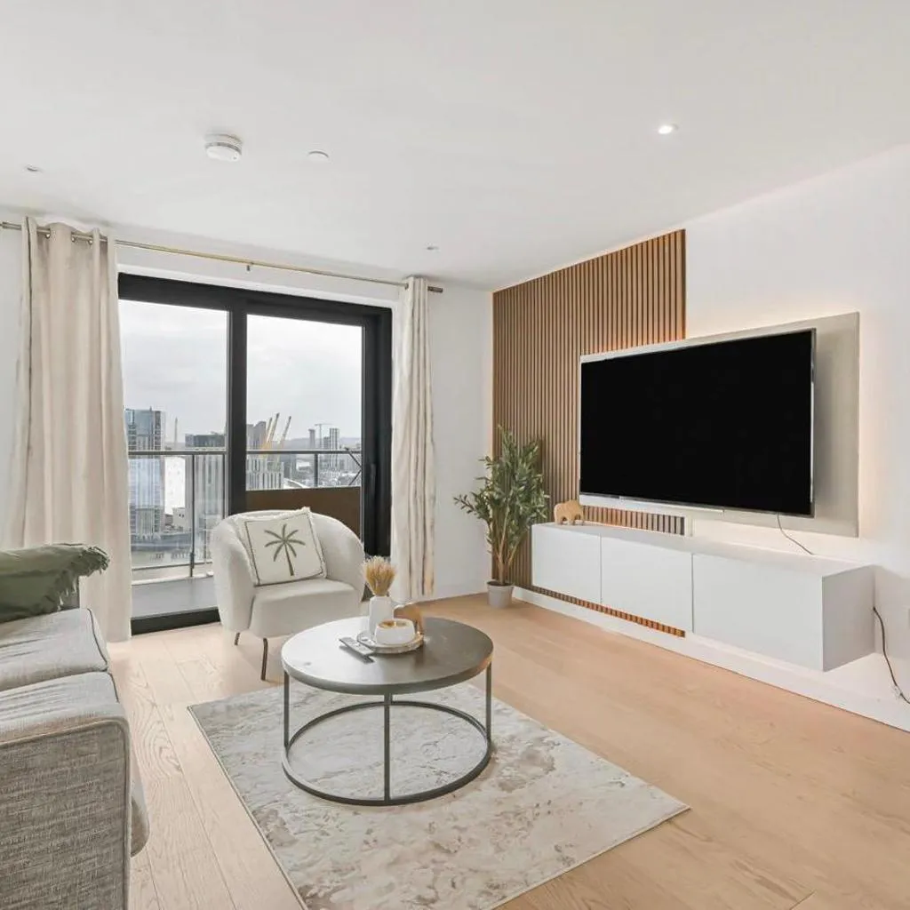 Photograph of Canary Wharf Luxury 3BR Skyline Residence