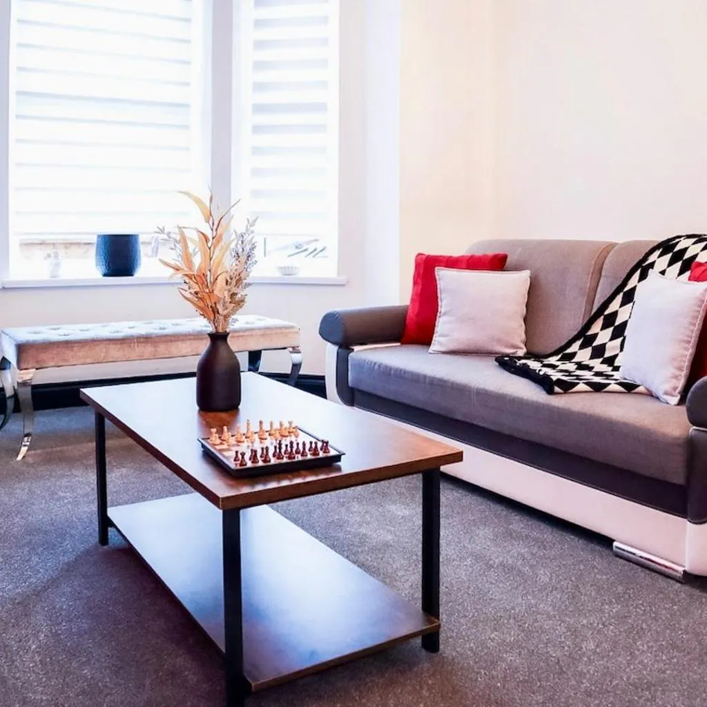 Photograph of Cosy Luxe Manchester Home With Fresh Bakes