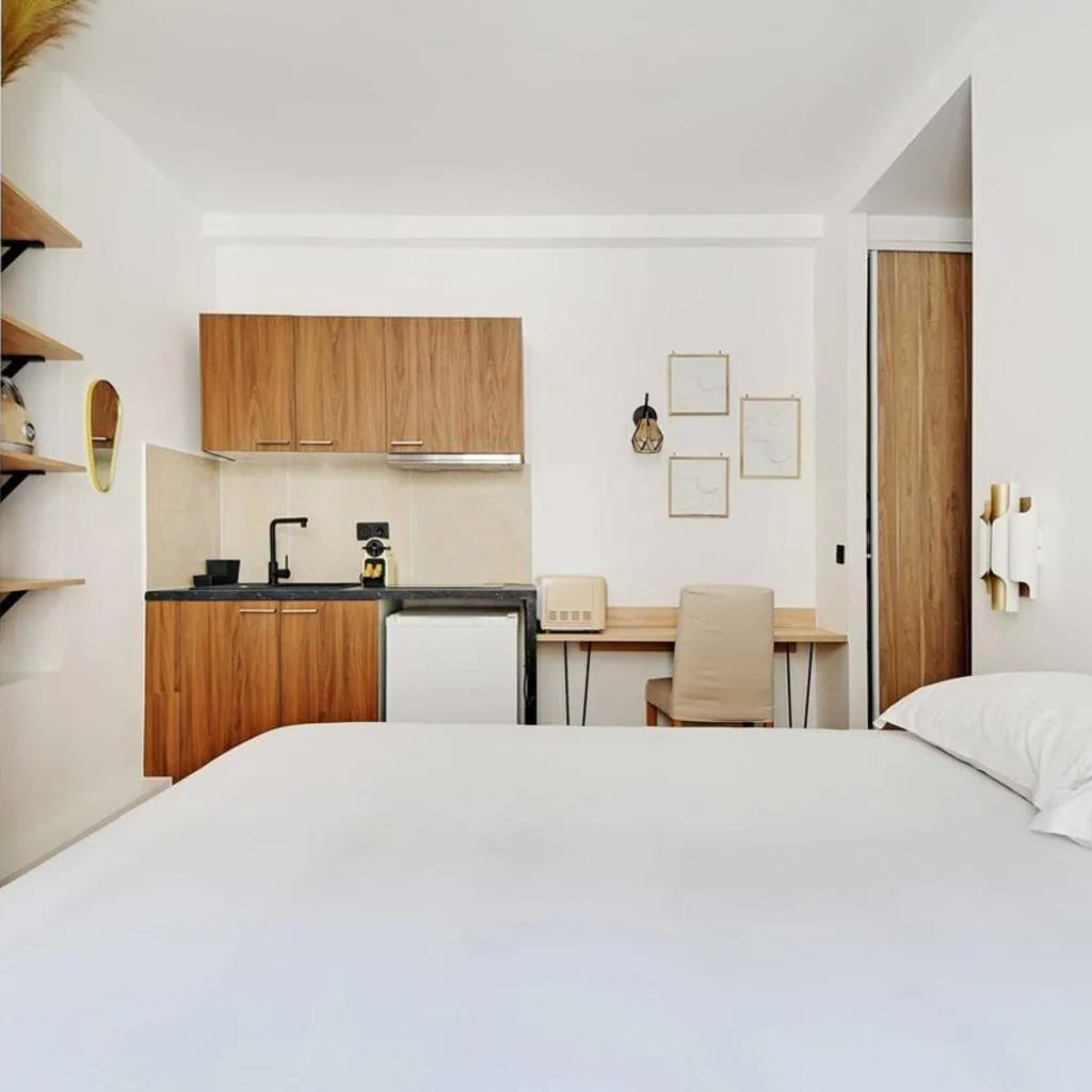 Photograph of Studio-Suite 4 stars, 15m from Eiffel, Refined