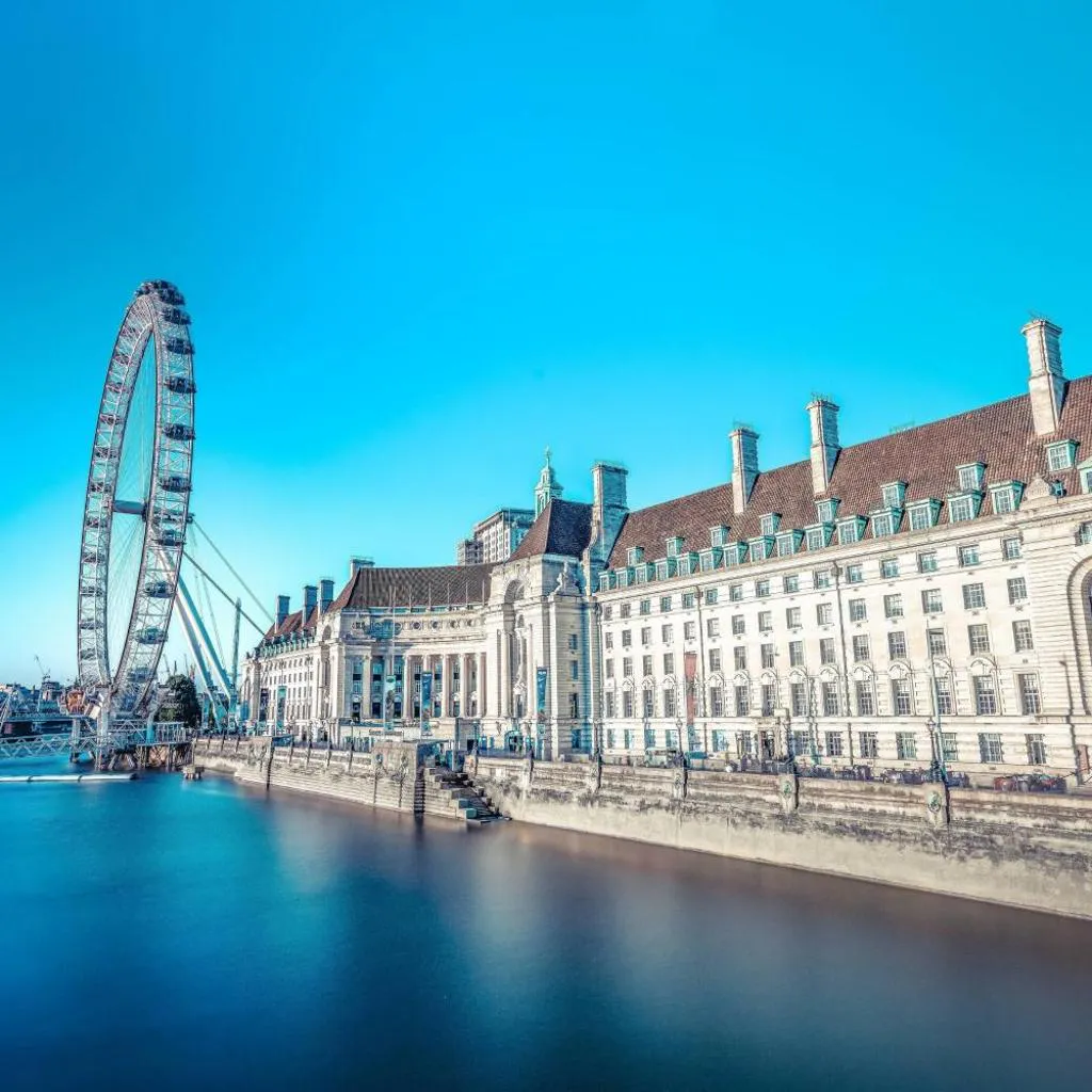 Photograph of London Marriott Hotel County Hall