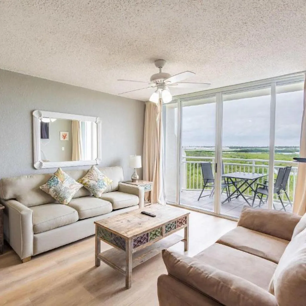 Photograph of The Grand Turk - Sunrise Suites
