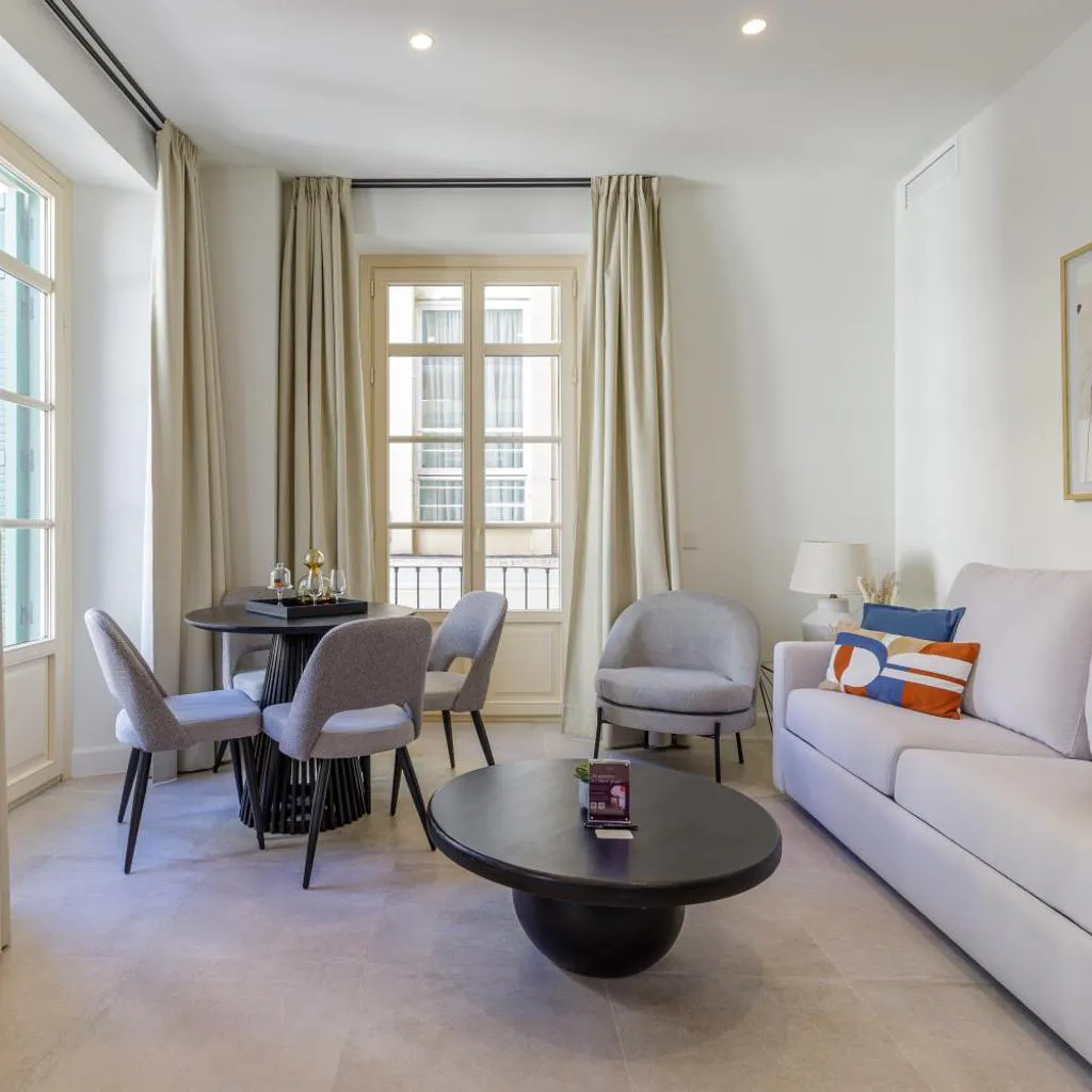 Photograph of Plaza del Siglo Suites & Boutique Apartments by Caleta Homes