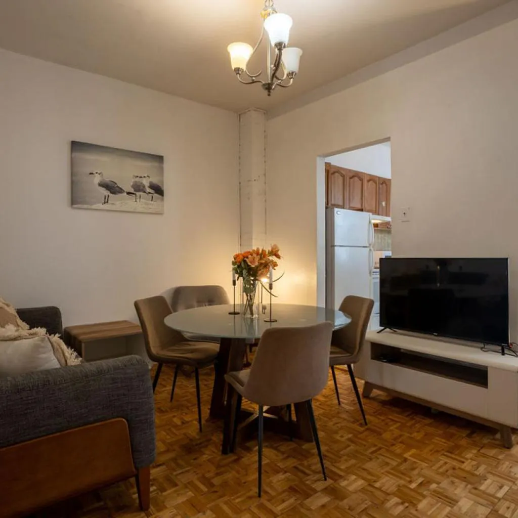 Photograph of Refined Downtown Getaway – A Stylish Stay