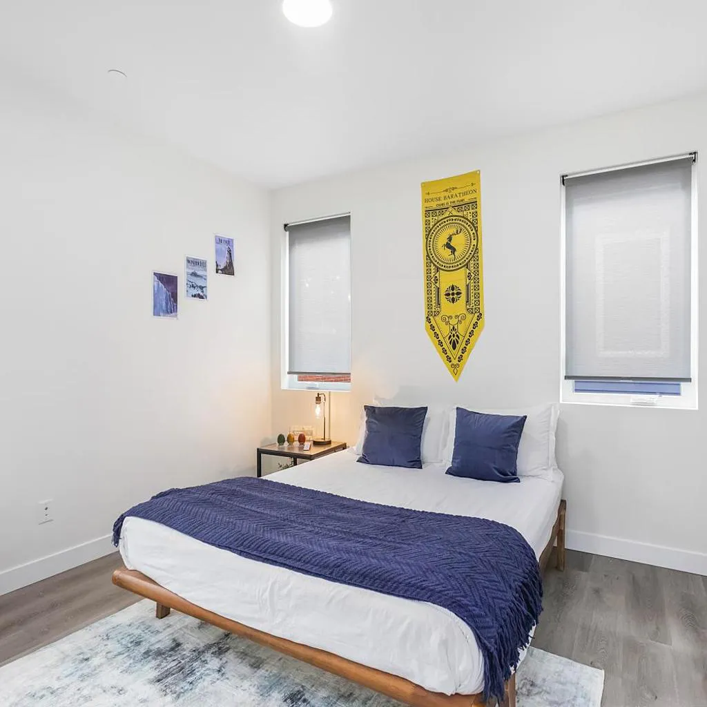 Photograph of Stag Sweet Suite