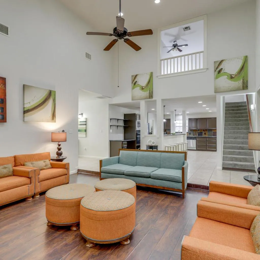 Photograph of Pool Table & Patio w/ Bar: Spacious Houston Gem!