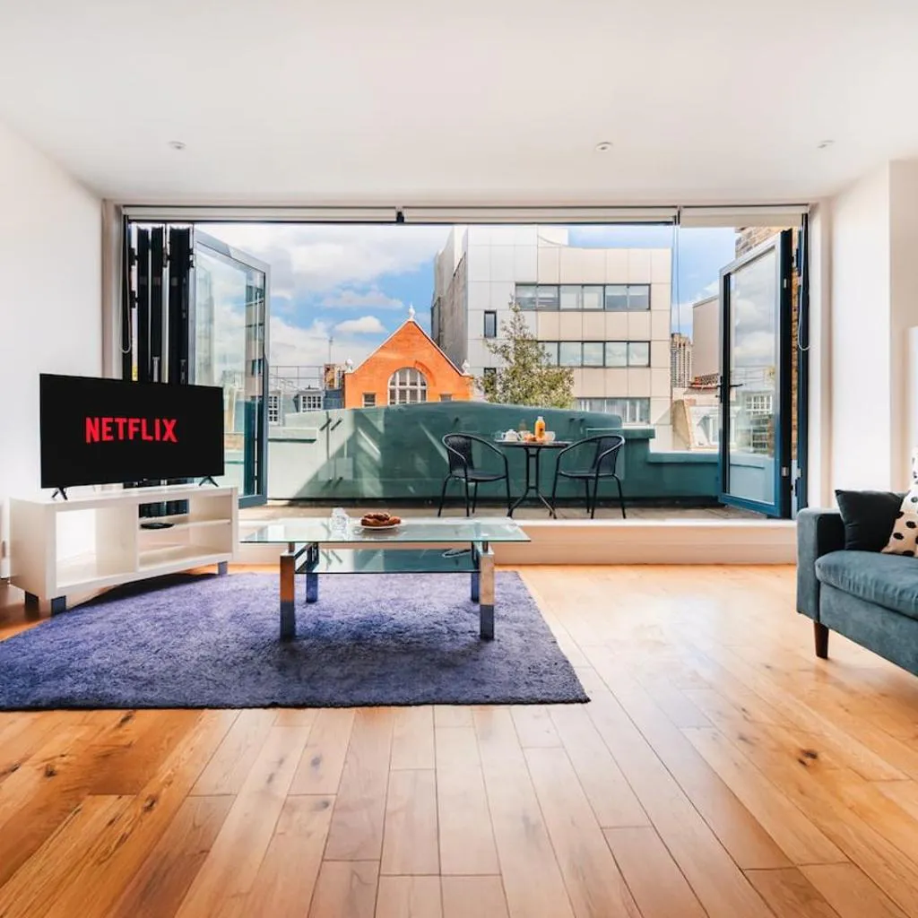 Photograph of Loft Apartment in Farringdon with a Terrace