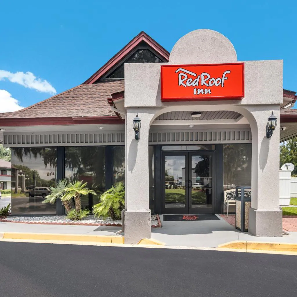 Photograph of Red Roof Inn Savannah – Southside/Midtown