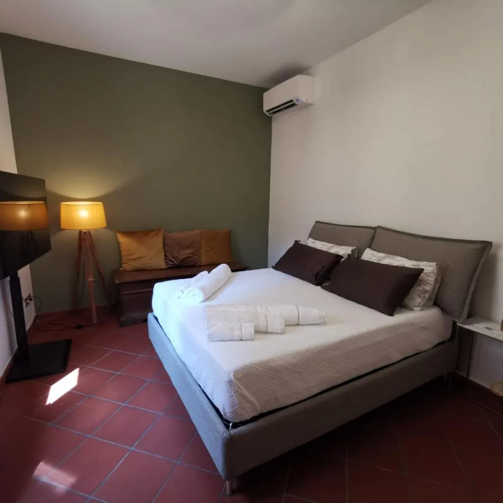 Photograph of Le Due Torri Sotto Casa