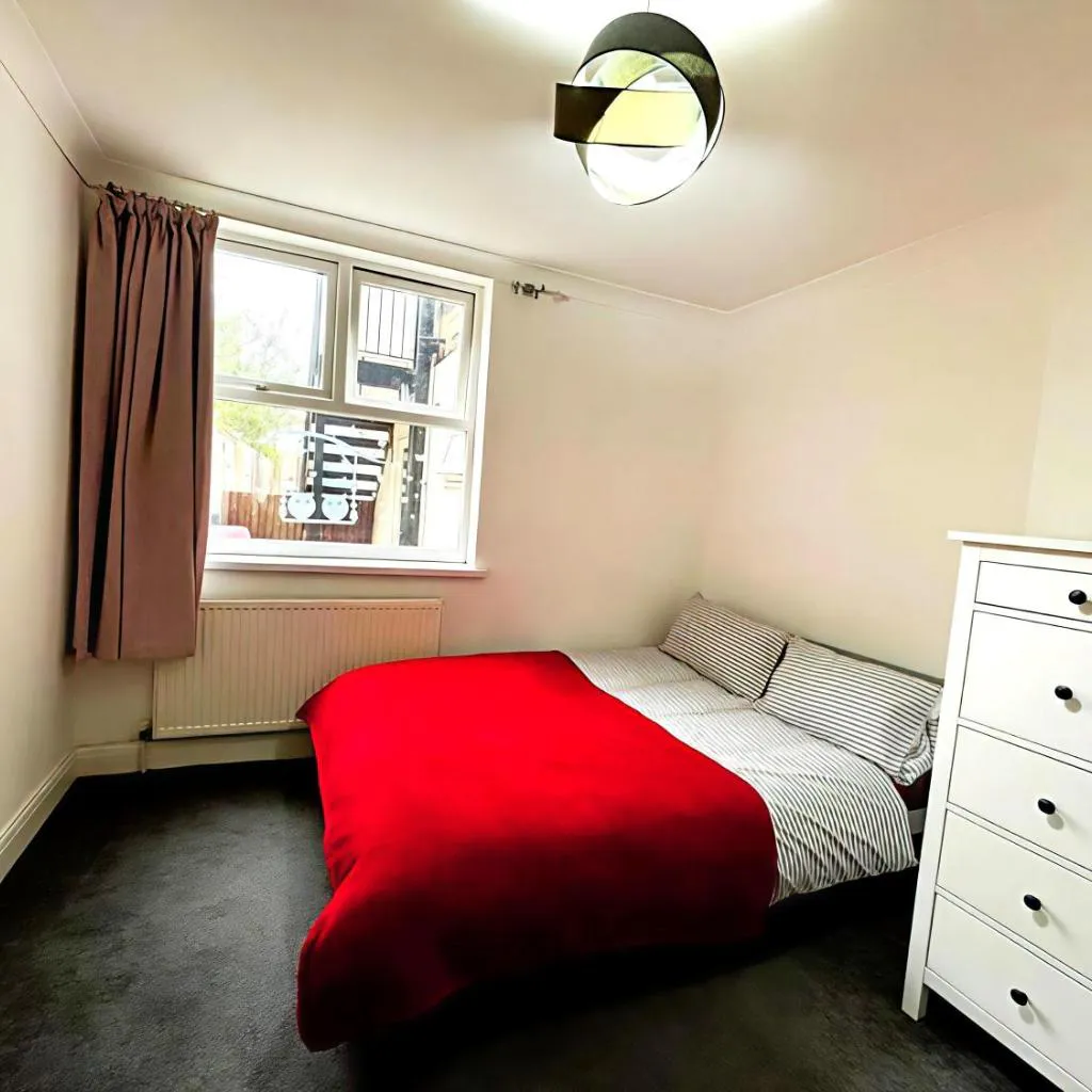 Photograph of Cosy City Hideout - shared bathroom
