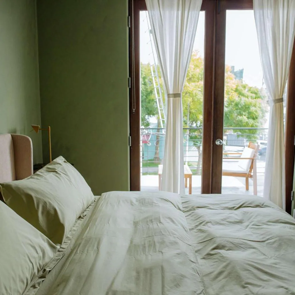 Photograph of Cozy Charm in West Hollywood