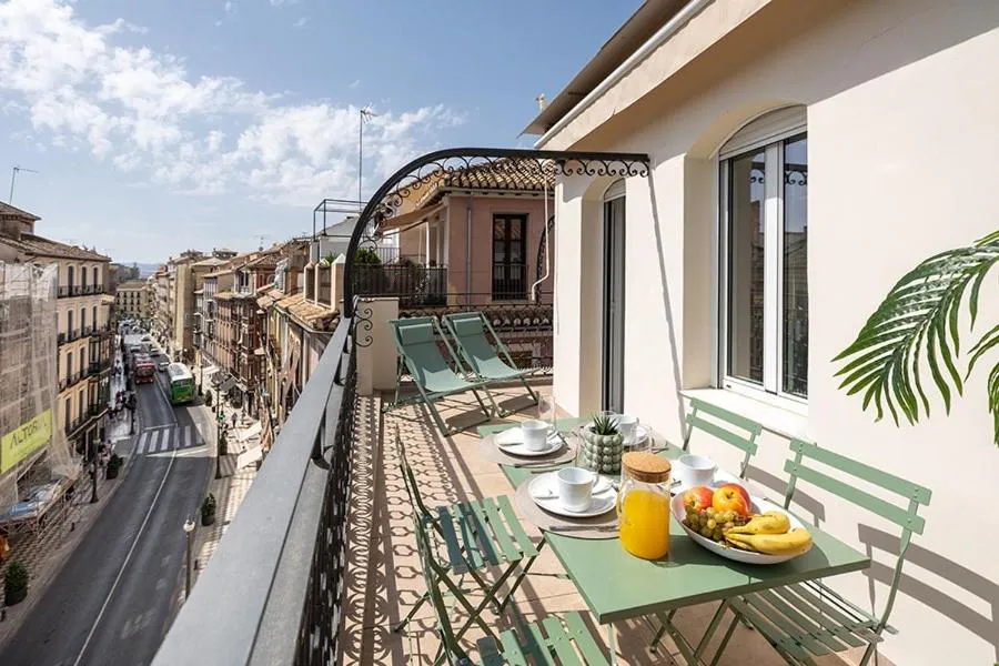 Photograph of ChezmoiHomes PATIO de SOMBRA Urban Suites