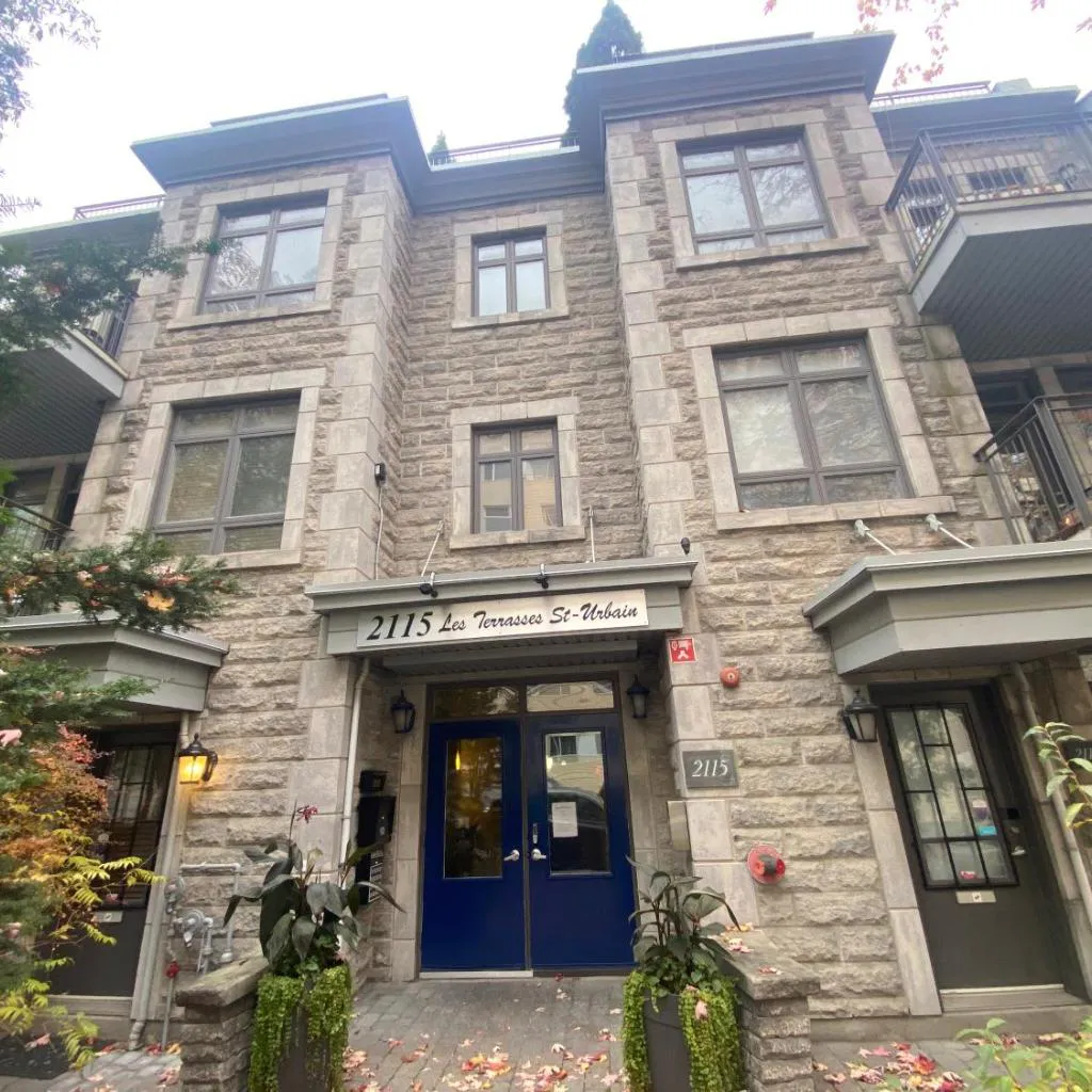 Photograph of ApartHotelMontreal by Les Terrasses Saint Urbain 2225I2