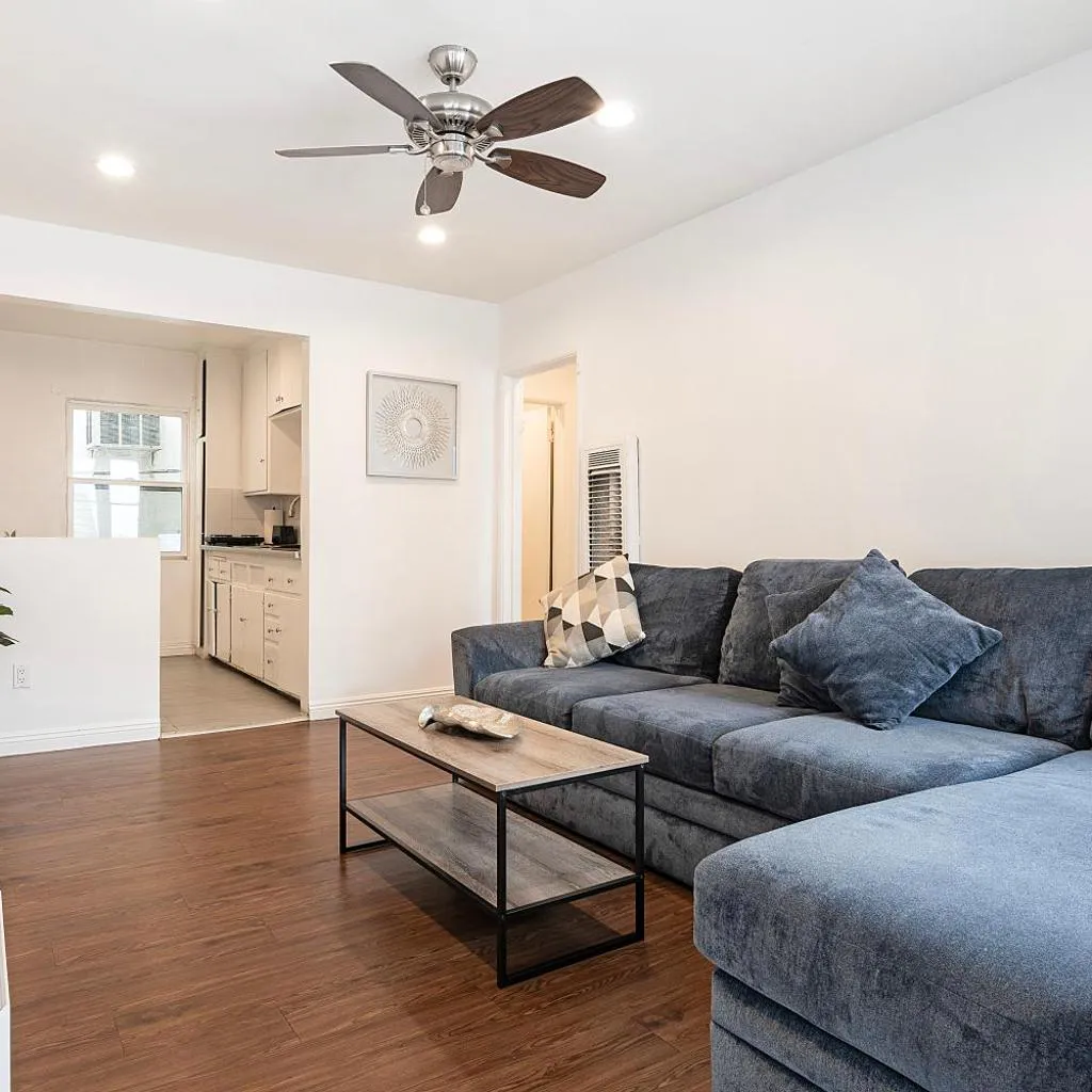 Photograph of Affordable 1BR apt near Beverly Hills