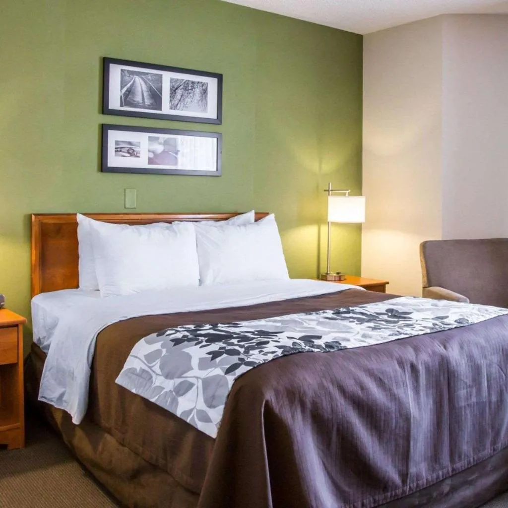 Photograph of Sleep Inn Midway Airport