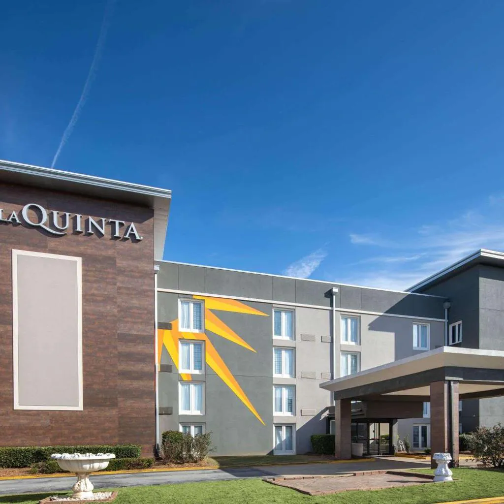 Photograph of La Quinta by Wyndham Atlanta Airport South