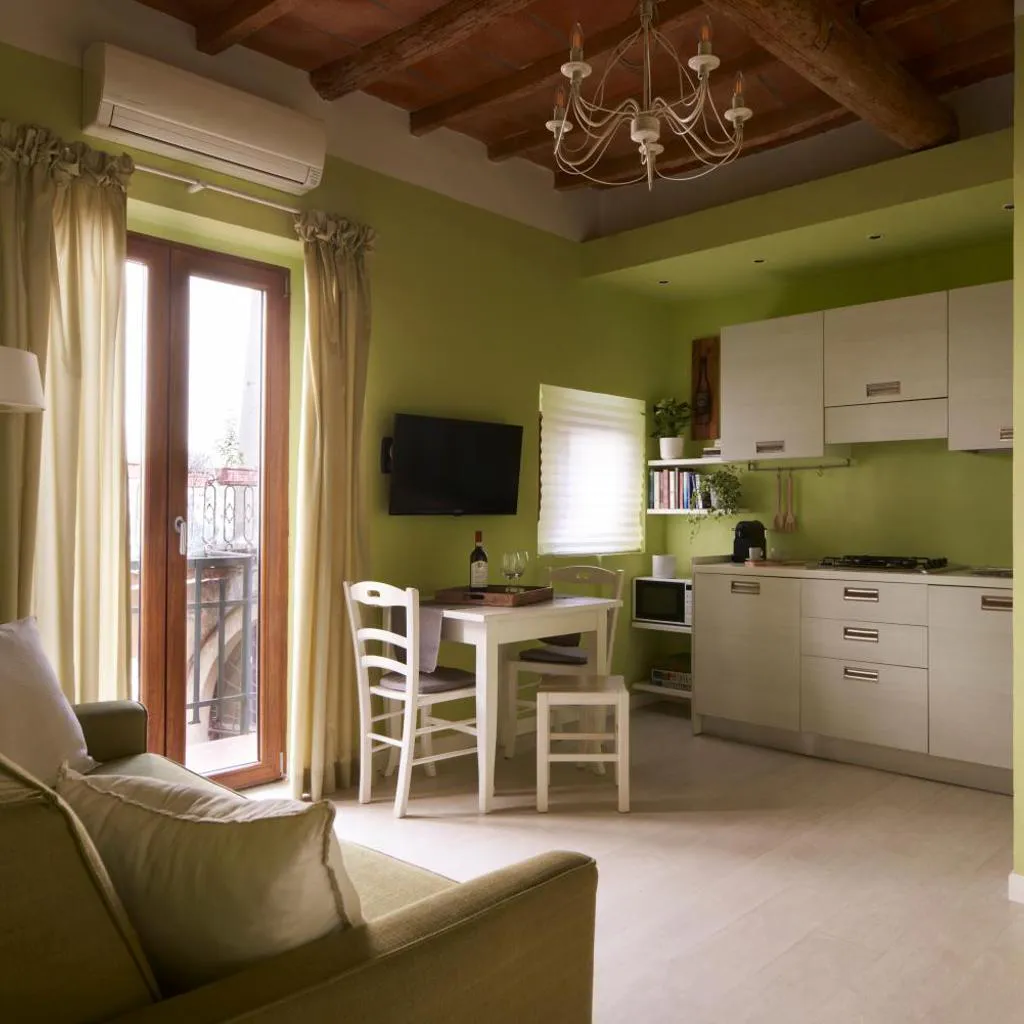 Photograph of Cozy 1-Bedroom Apartment with Balcony in Florence Historic Center