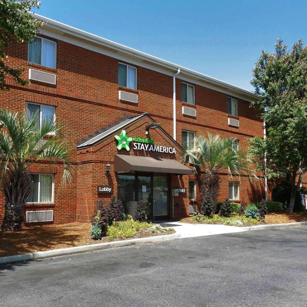 Photograph of Extended Stay America Suites - Charleston - Northwoods Blvd