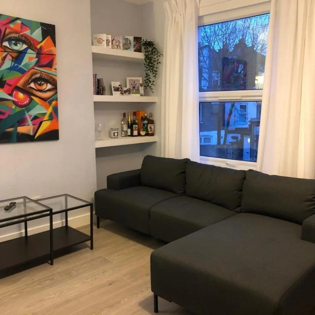 Photograph of 1 bedroom flat 15 minutes from Oxford Circus